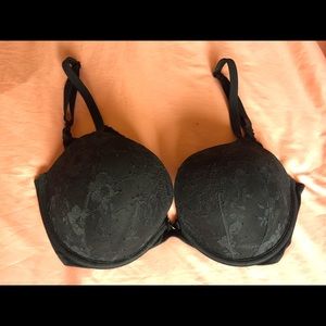 Victoria’s Secret push up bra